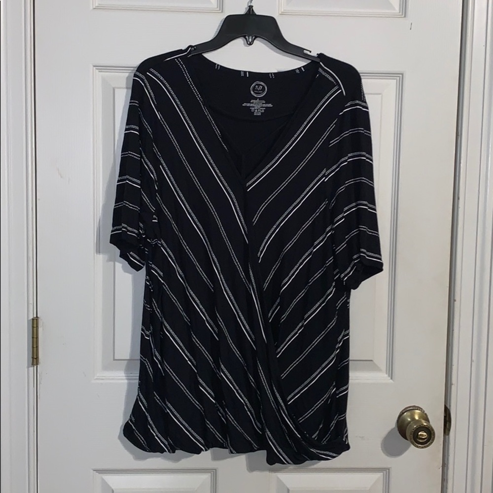 NWOT Maurices shirt